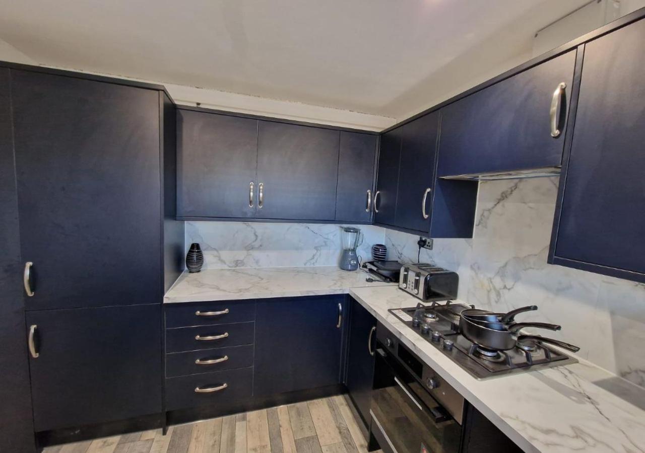Private Room In London Enfield With Parking Экстерьер фото