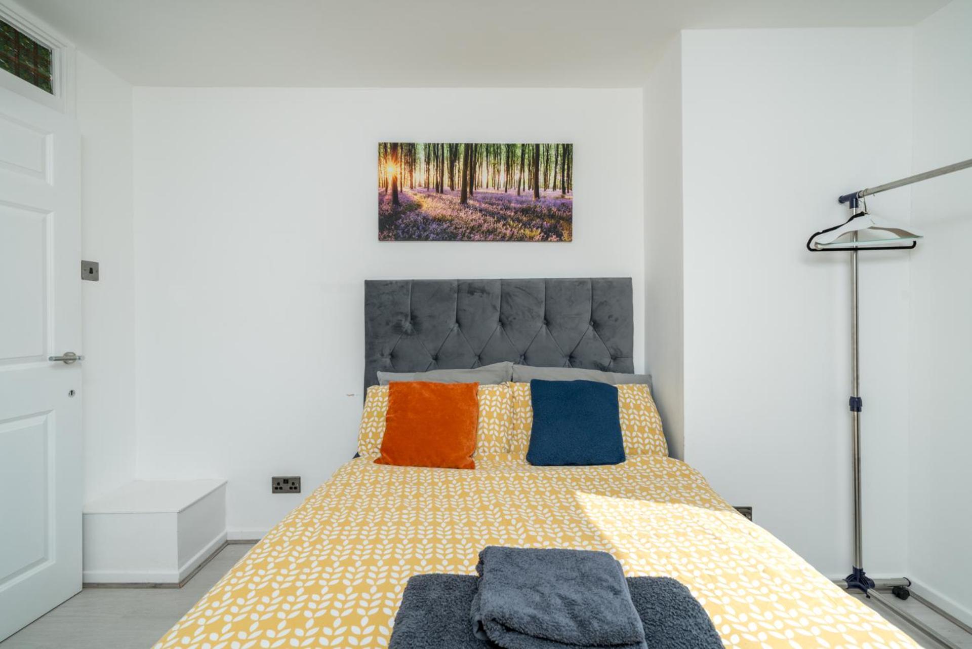 Private Room In London Enfield With Parking Экстерьер фото